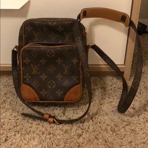 Vintage cross body Louis Vuitton bag